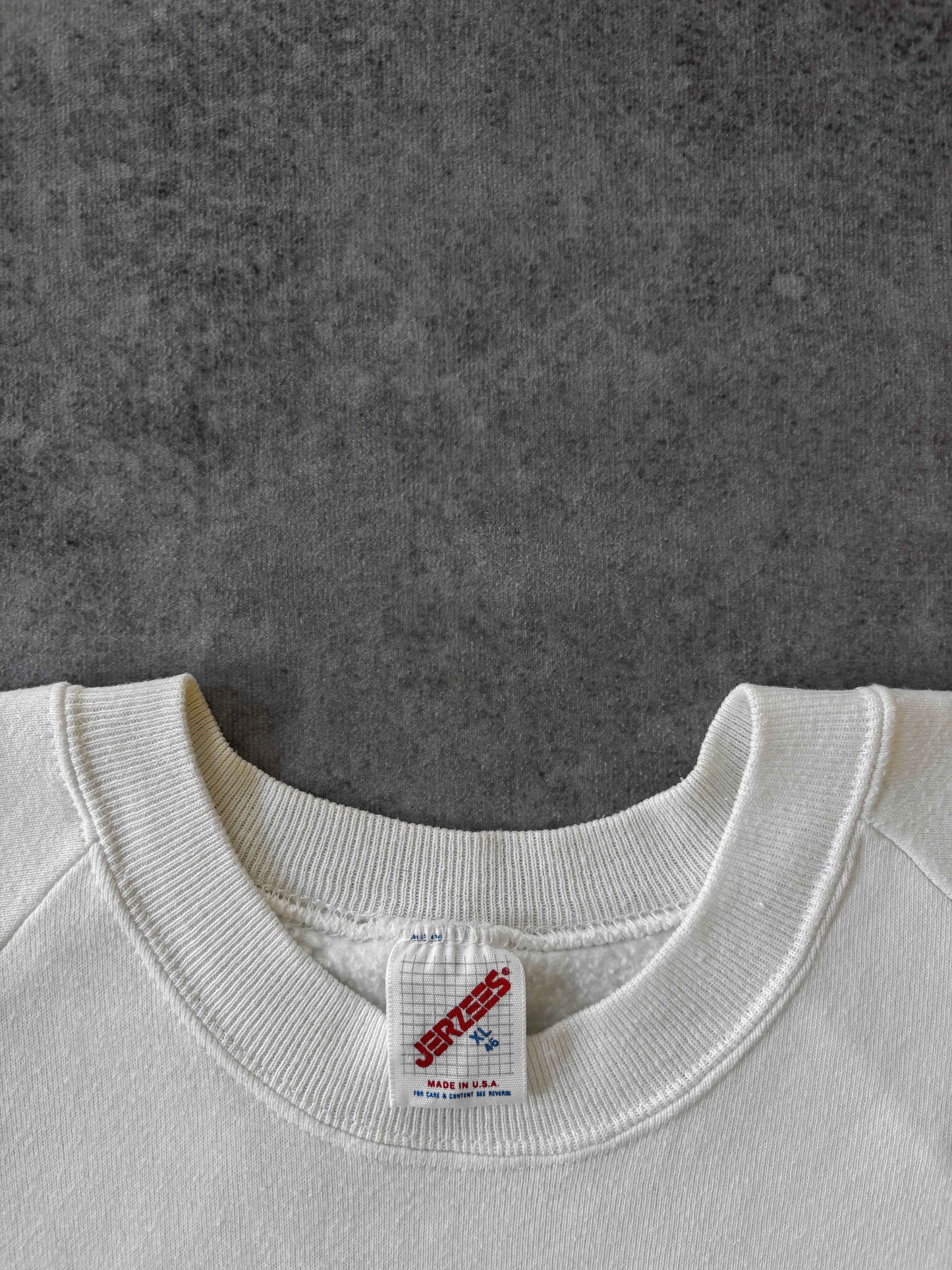 Vintage 1991 “Thunder & Lightning” Operation Desert Storm Sweatshirt – Military Crewneck