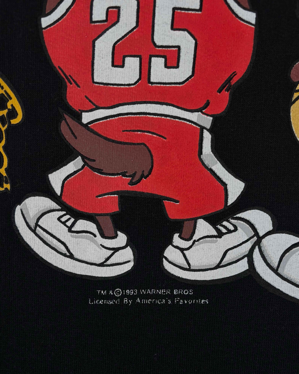 Vintage 1993 Looney Tunes Basketball Long Sleeve T-Shirt – Warner Bros