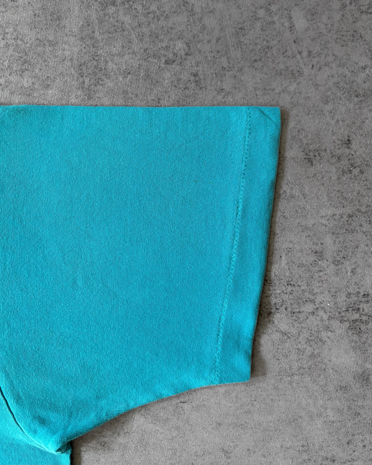 Vintage 1990s Blank Electric Blue Blank Pocket T-Shirt