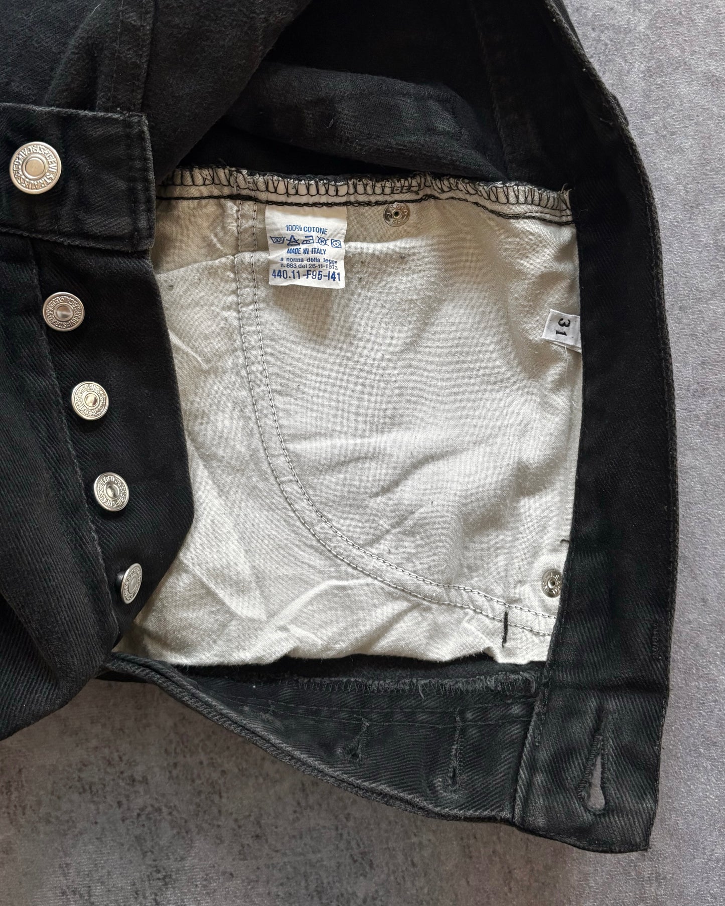 Vintage 1995 Levi’s 440 Black Jeans – Made in Italy – Button Fly