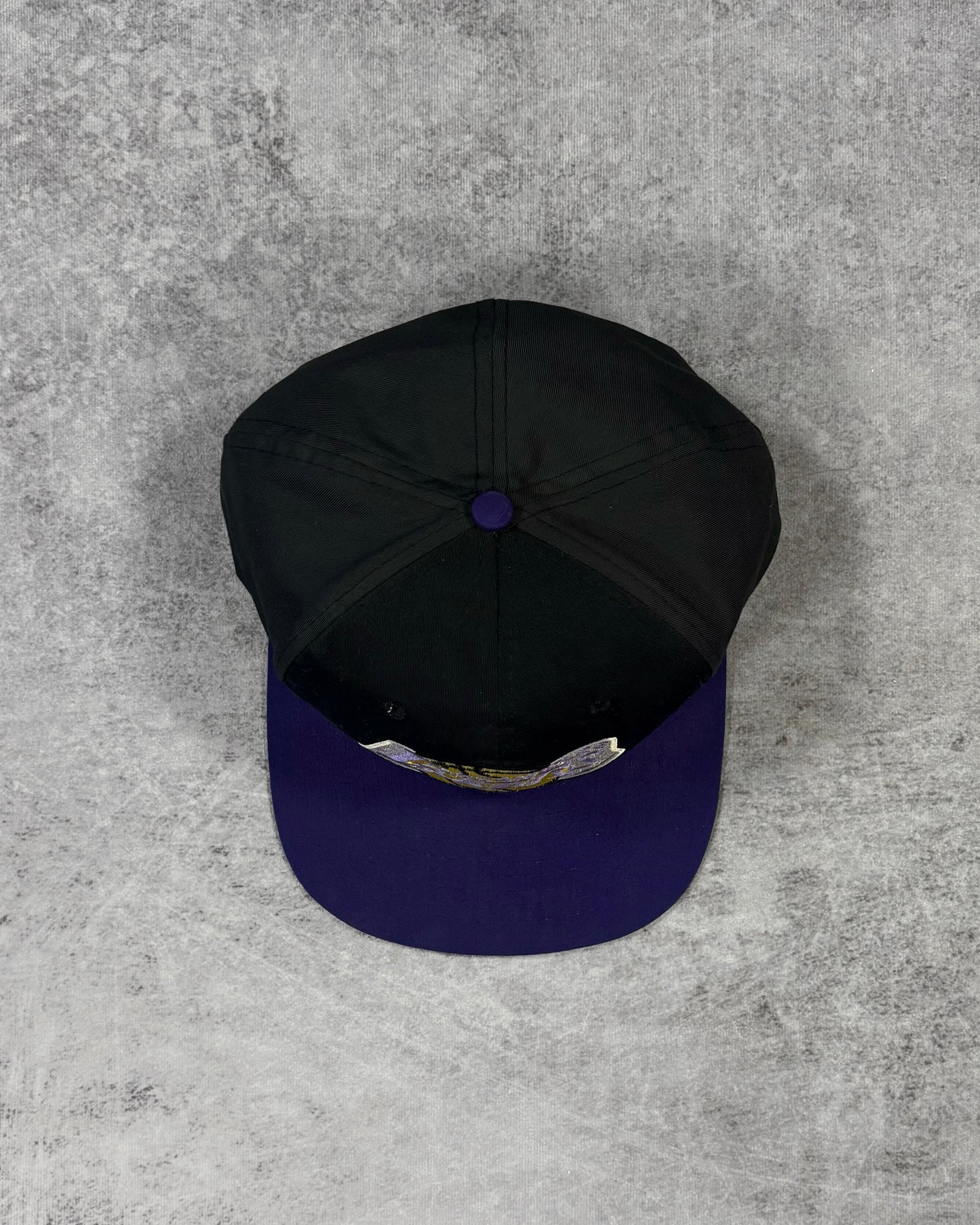 Vintage 1990s Los Angeles Lakers Snapback Cap – NBA Licensed AJD