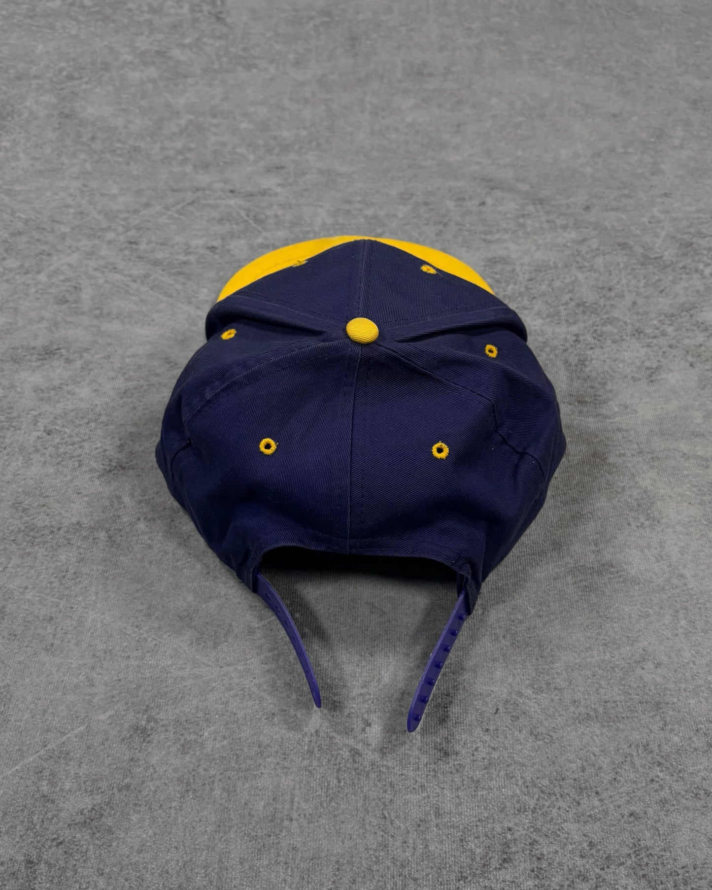 Vintage 1990s Los Angeles Lakers Snapback Cap – NBA Basketball Hat