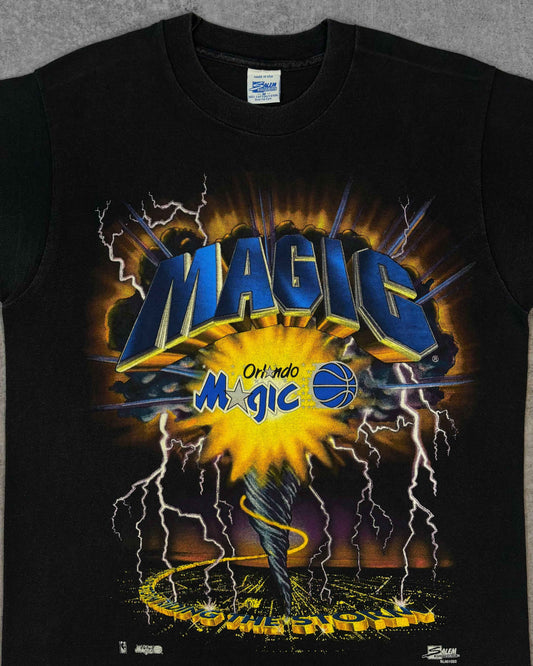 Vintage 1993 Orlando Magic Salem Sportswear t-shirt, Orlando Magic lightning graphic print detail