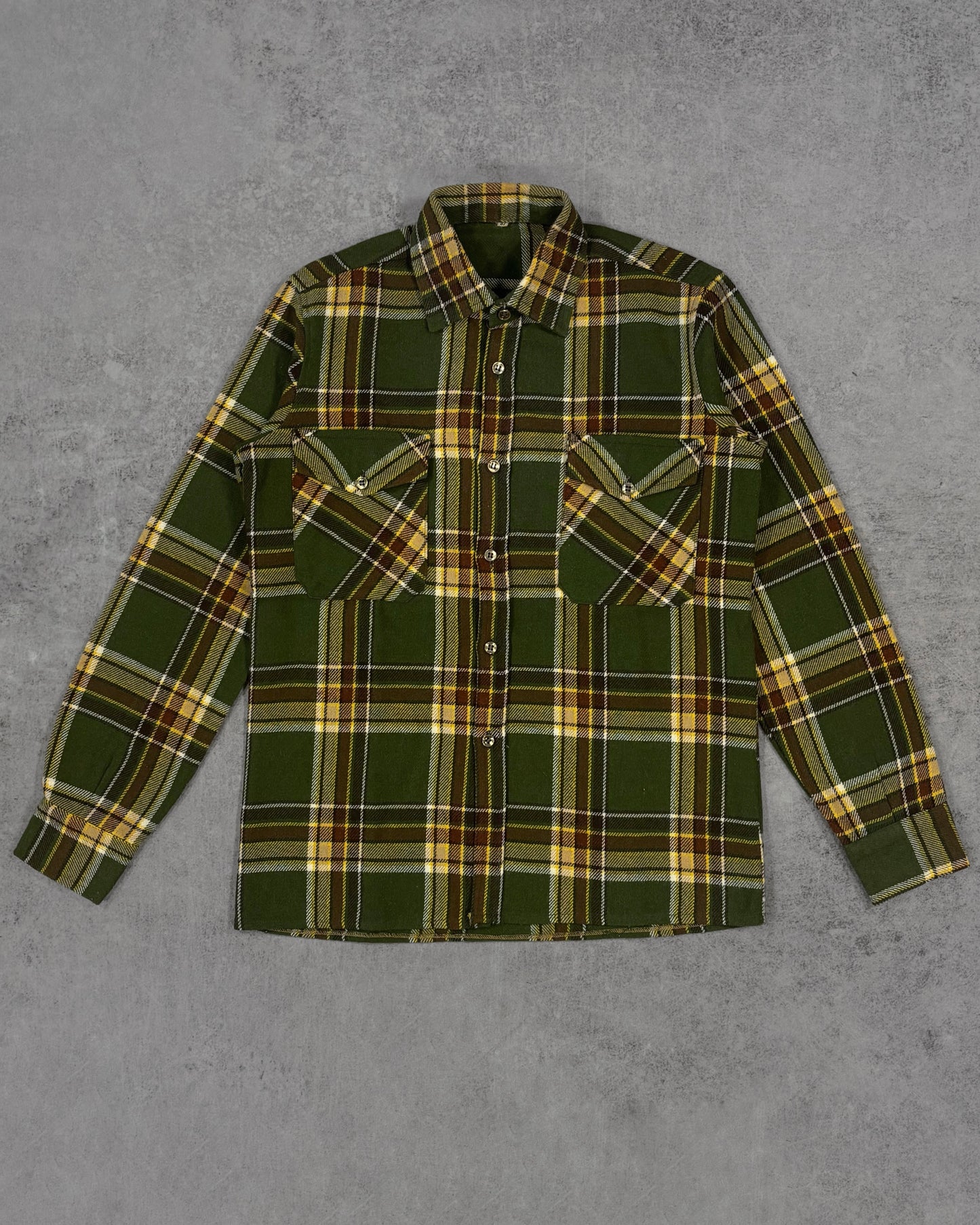 Vintage 1970s Green Plaid Flannel Shirt – Workwear Button Down Lumberjack
