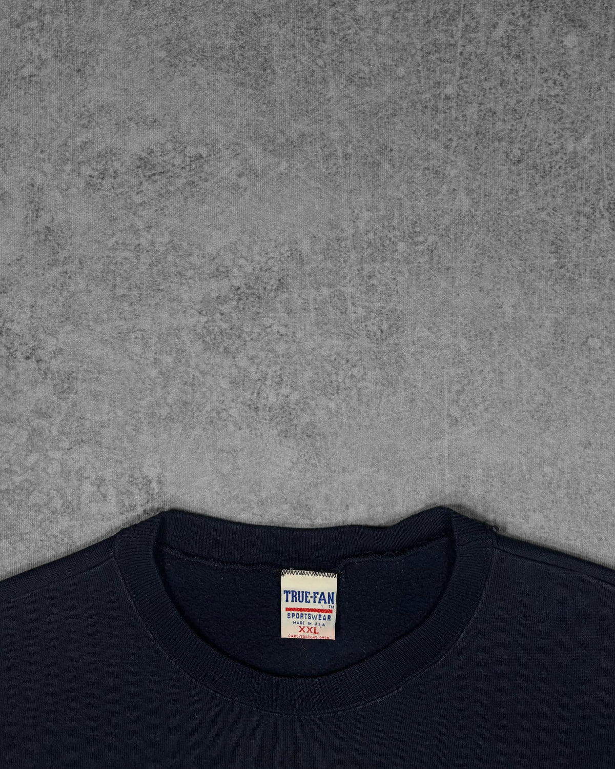 Vintage 1990s Michigan Wolverines True-Fan USA Crewneck Sweatshirt – NCAA Big Logo Screen Print
