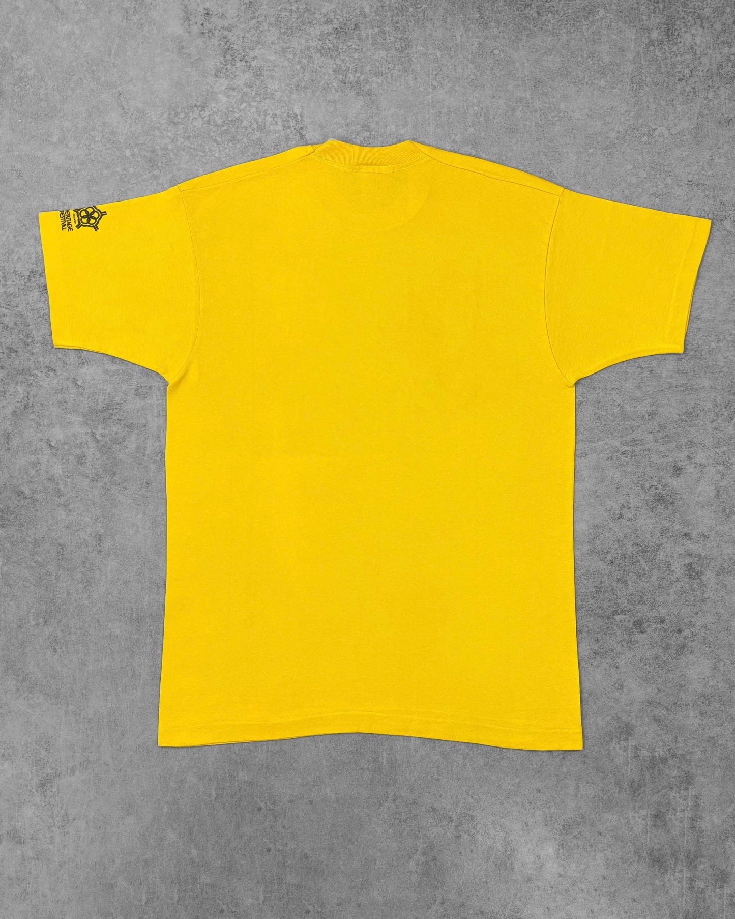 Vintage 1990s Yellow General Store Buddy’s Helpers Graphic T-Shirt – Fruit of the Loom Canada - Edmonton Heritage Festival