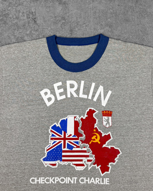 Vintage 1980s Berlin Checkpoint Charlie ringer t-shirt – print detail