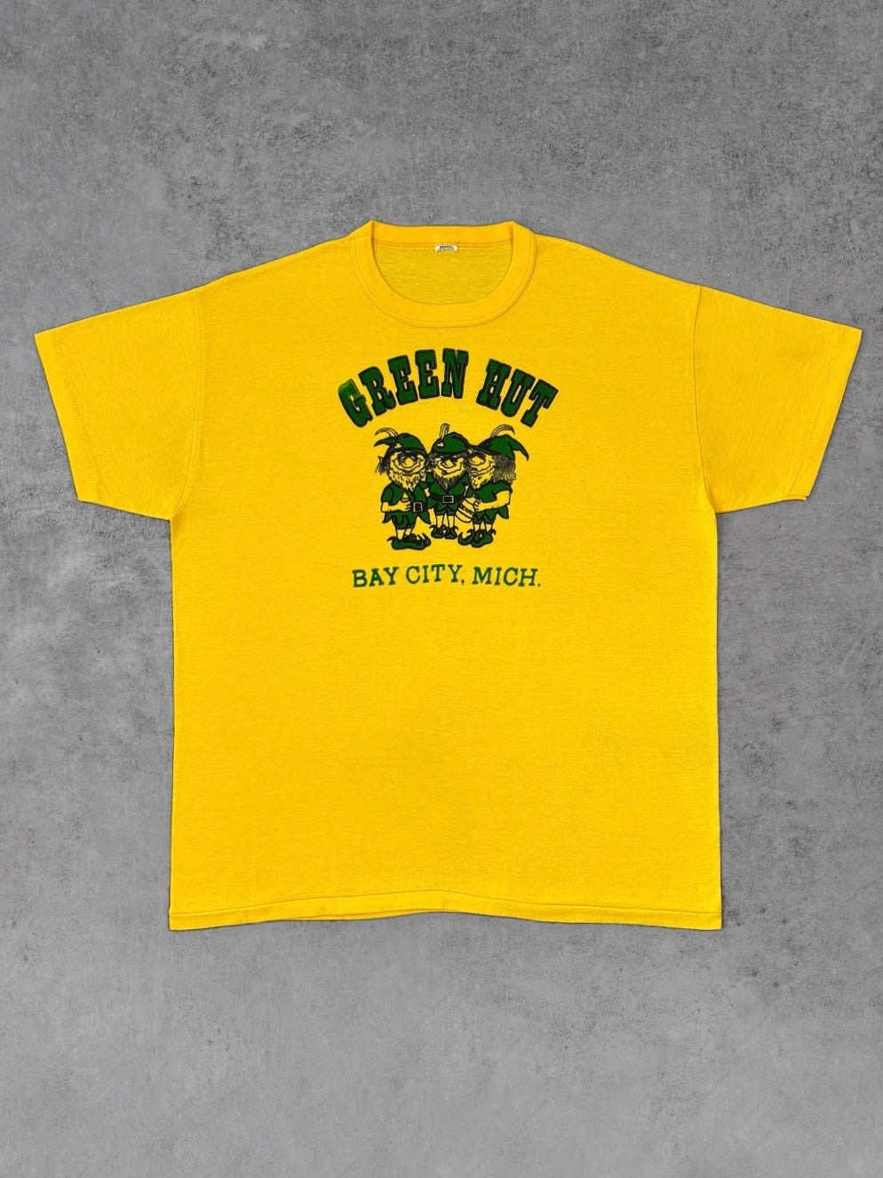 Vintage 1980s Green Hut Bay City Michigan Graphic T-Shirt – Screen Print