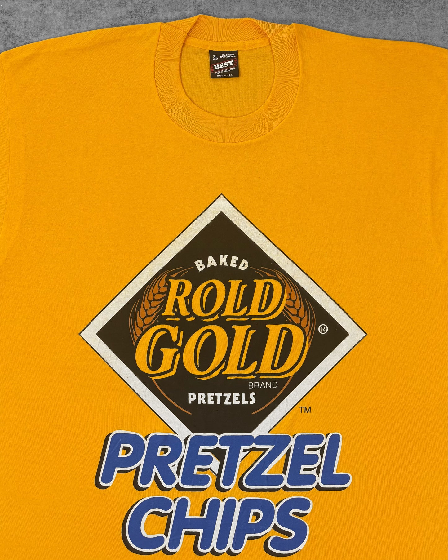 Vintage 1990s Roll Gold Pretzel Chips Graphic T-Shirt – Made in USA