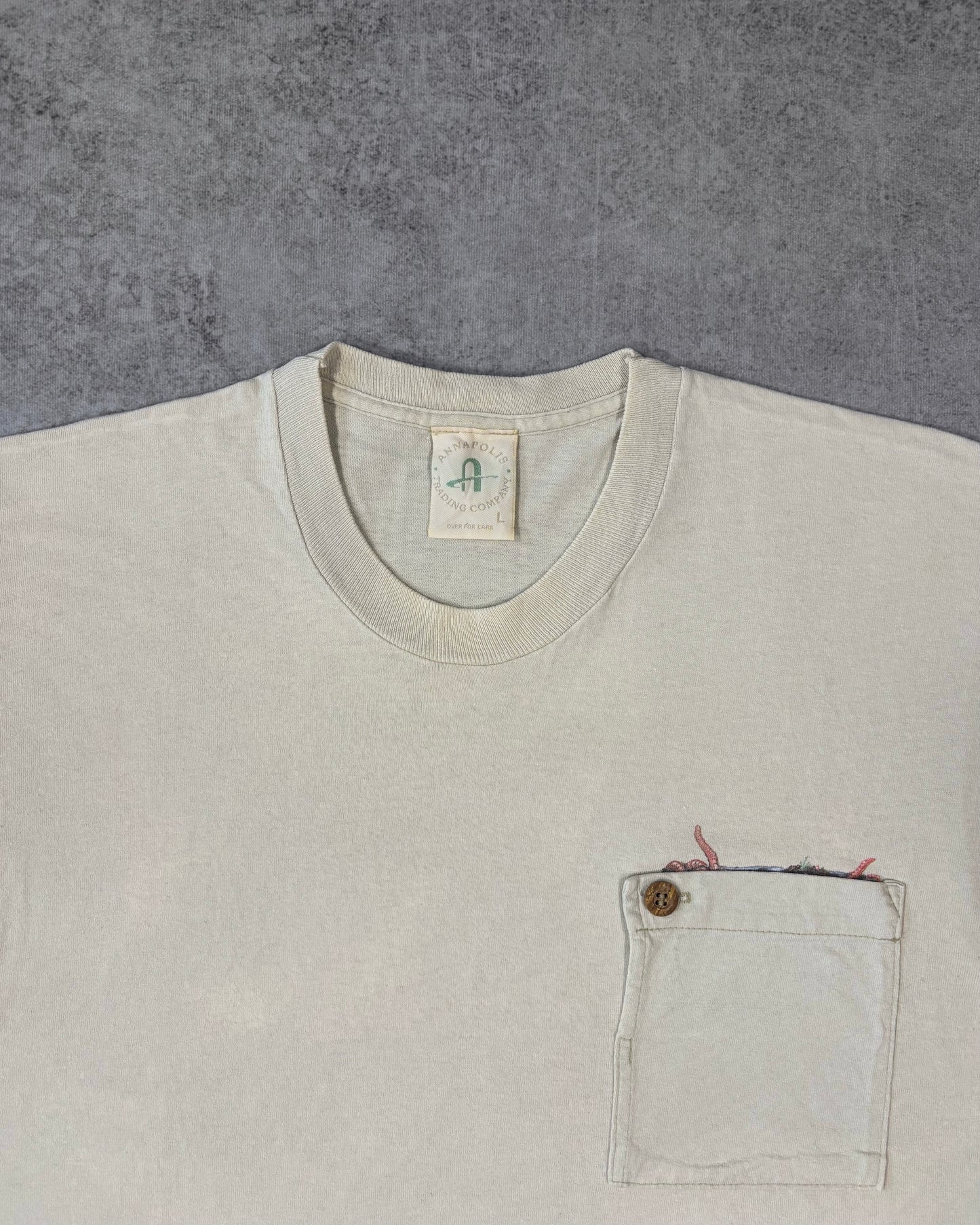 Vintage 1990s Annapolis Trading Company Fishing Graphic Pocket T-Shirt – Jim Ballard Art – Made in USA Single Stitch