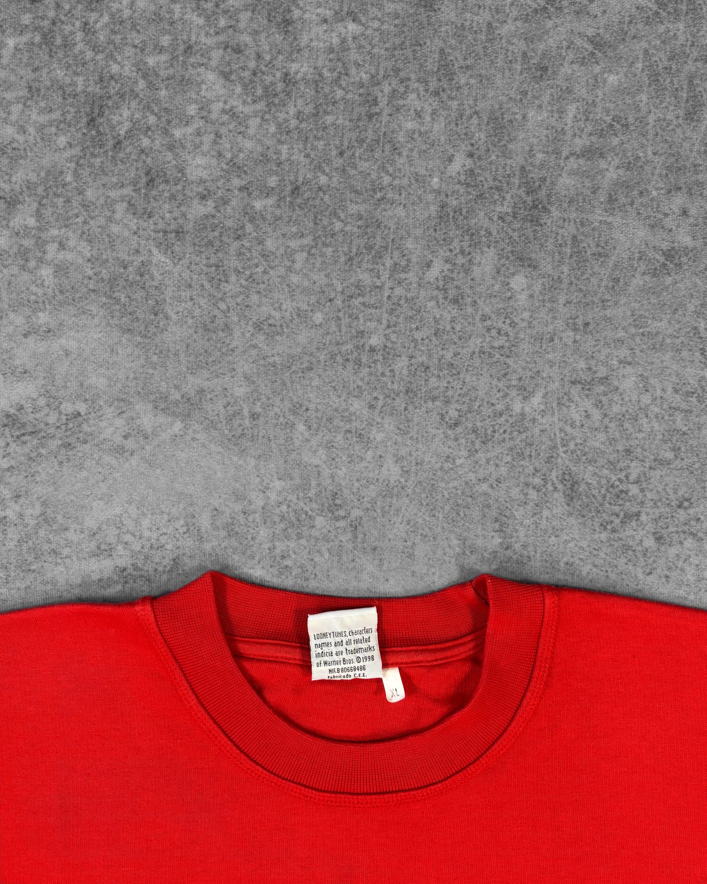 Sportswear Looney Tunes Original Design patch detail on sleeve