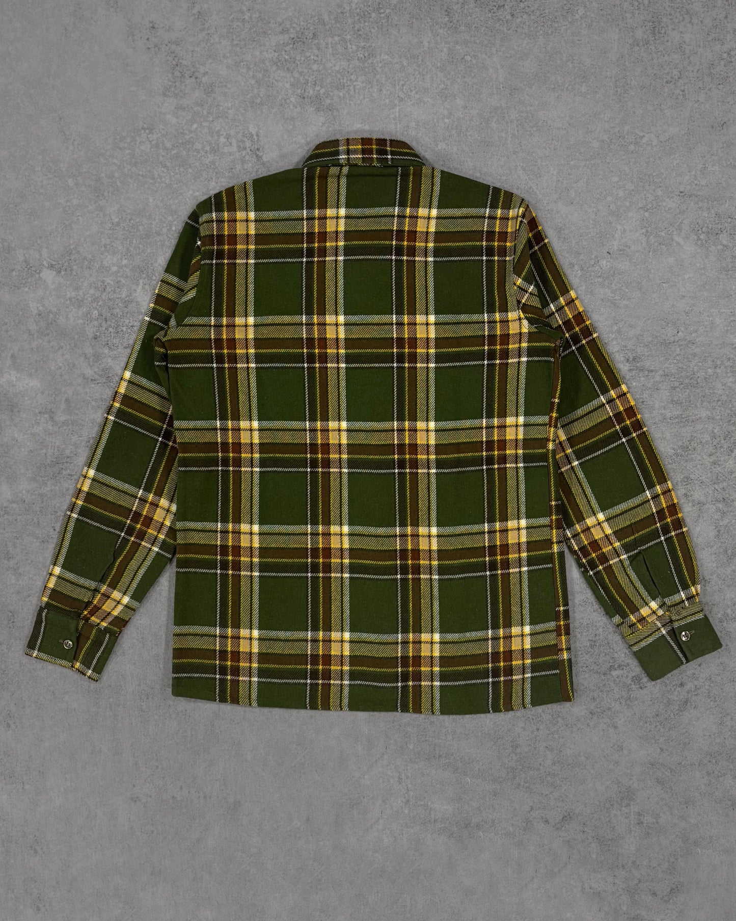 Vintage 1970s Green Plaid Flannel Shirt – Workwear Button Down Lumberjack