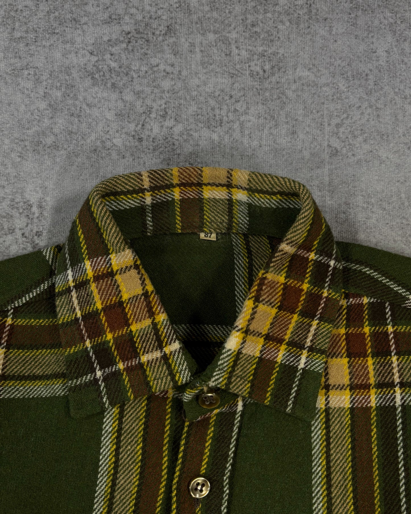 Vintage 1970s Green Plaid Flannel Shirt – Workwear Button Down Lumberjack