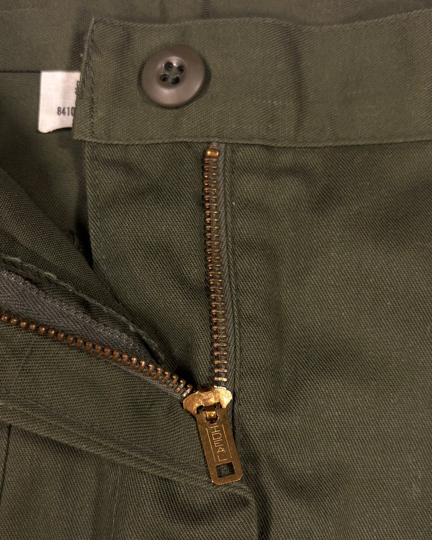 Vintage 1979 US Army OG-507 fatigue utility pants – waistband detail