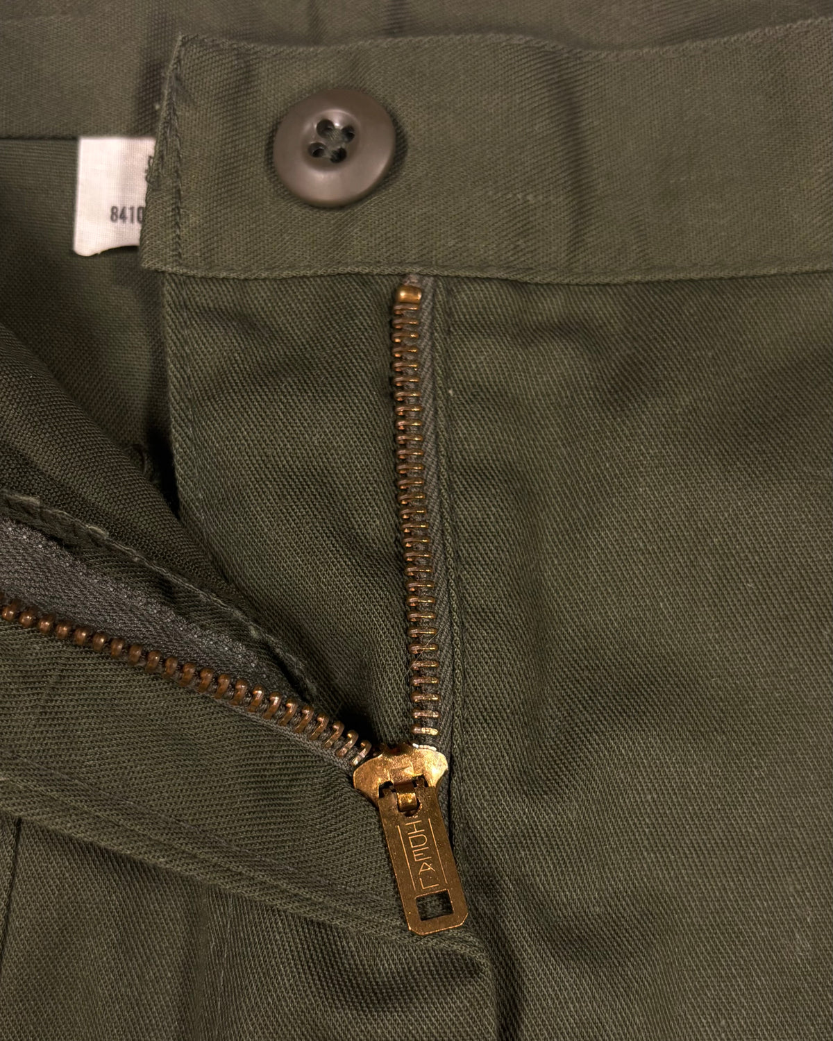 Vintage 1979 US Army OG-507 fatigue utility pants – waistband detail