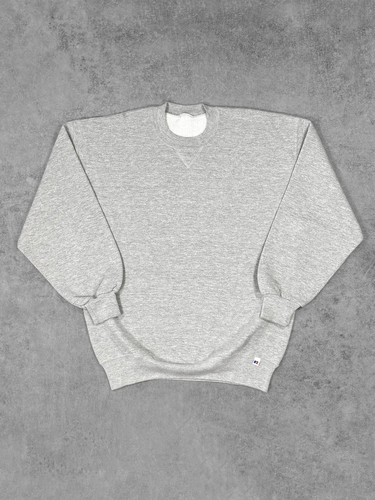 Vintage 1990s Russell Athletic Grey Blank Crewneck – V-Stitch Fleece Sweatshirt