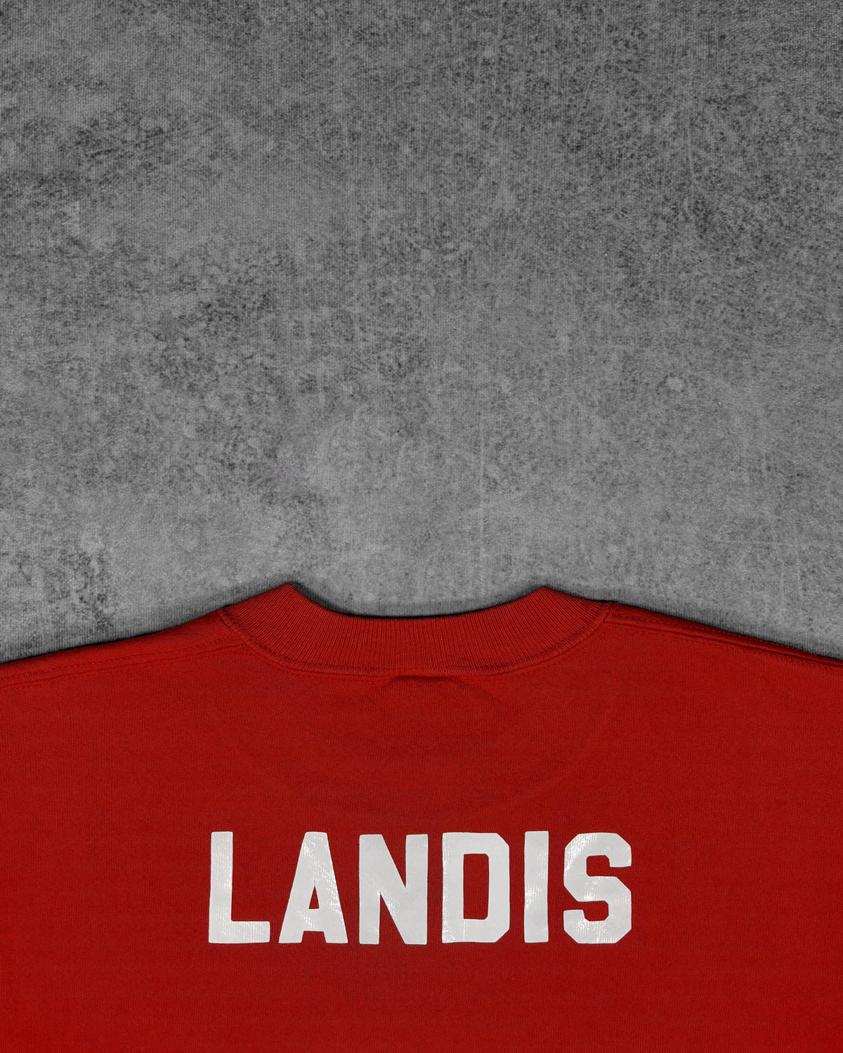 Vintage 1990s Russell Athletic red sweatshirt – ribbed crewneck collar with triangle V insert detail