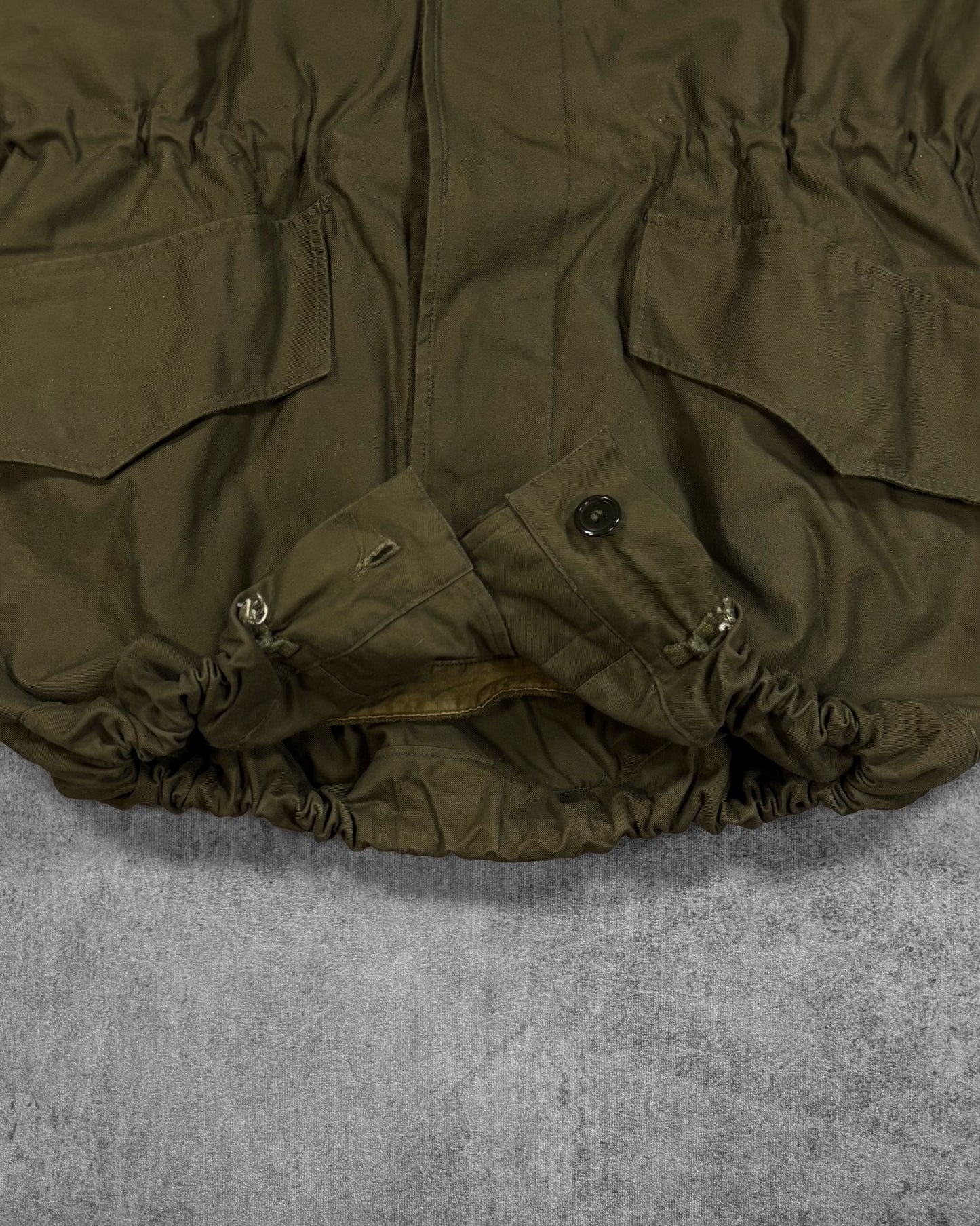 Vintage 1967 Dutch Army M58 field parka – stitching detail