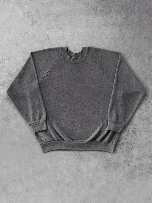 Vintage 1980s Grey Raglan Sweatshirt – Fruit of the Loom – Made in USA – Blank Crewneck