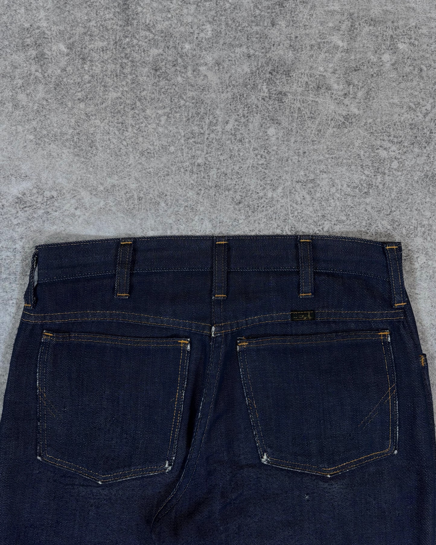 Vintage 1970s Wrangler Flare Lightweight Jeans – Talon Zipper – Dark Indigo Denim