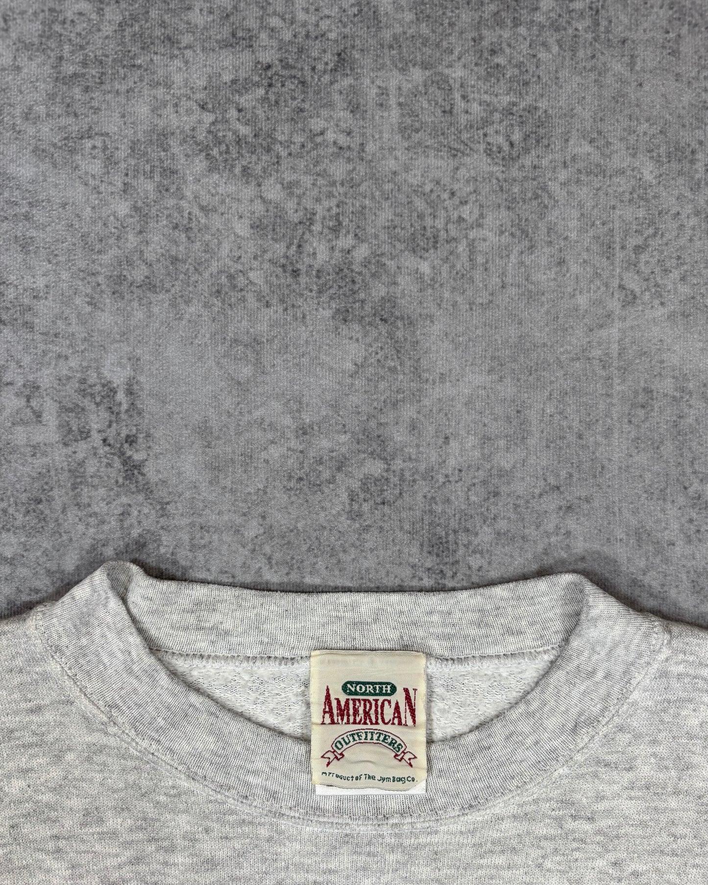 Vintage 1990s North American Outfitters Deer Hunting Graphic Crewneck Sweatshirt – Tultex Blank – Hunting Rifle Print