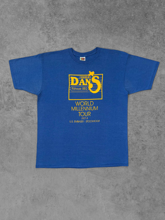 Vintage Early 2000s Uncle Dan’s Ribhouse BBQ World Millennium Tour T-Shirt - USA Embassy Stockholm - Fruit of the Loom