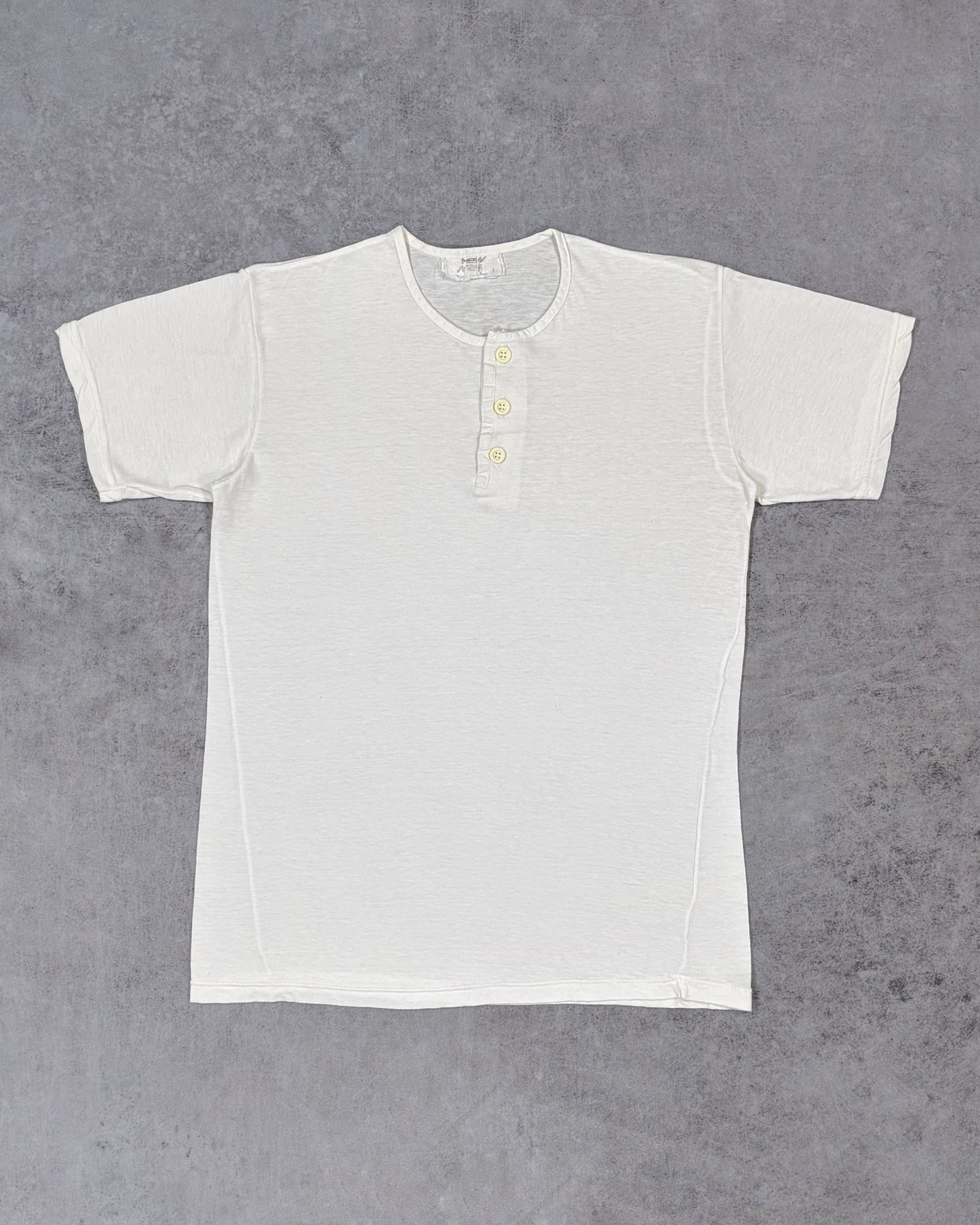 Vintage 1980s Henley Tee – Off White Cotton Base Layer T-Shirt