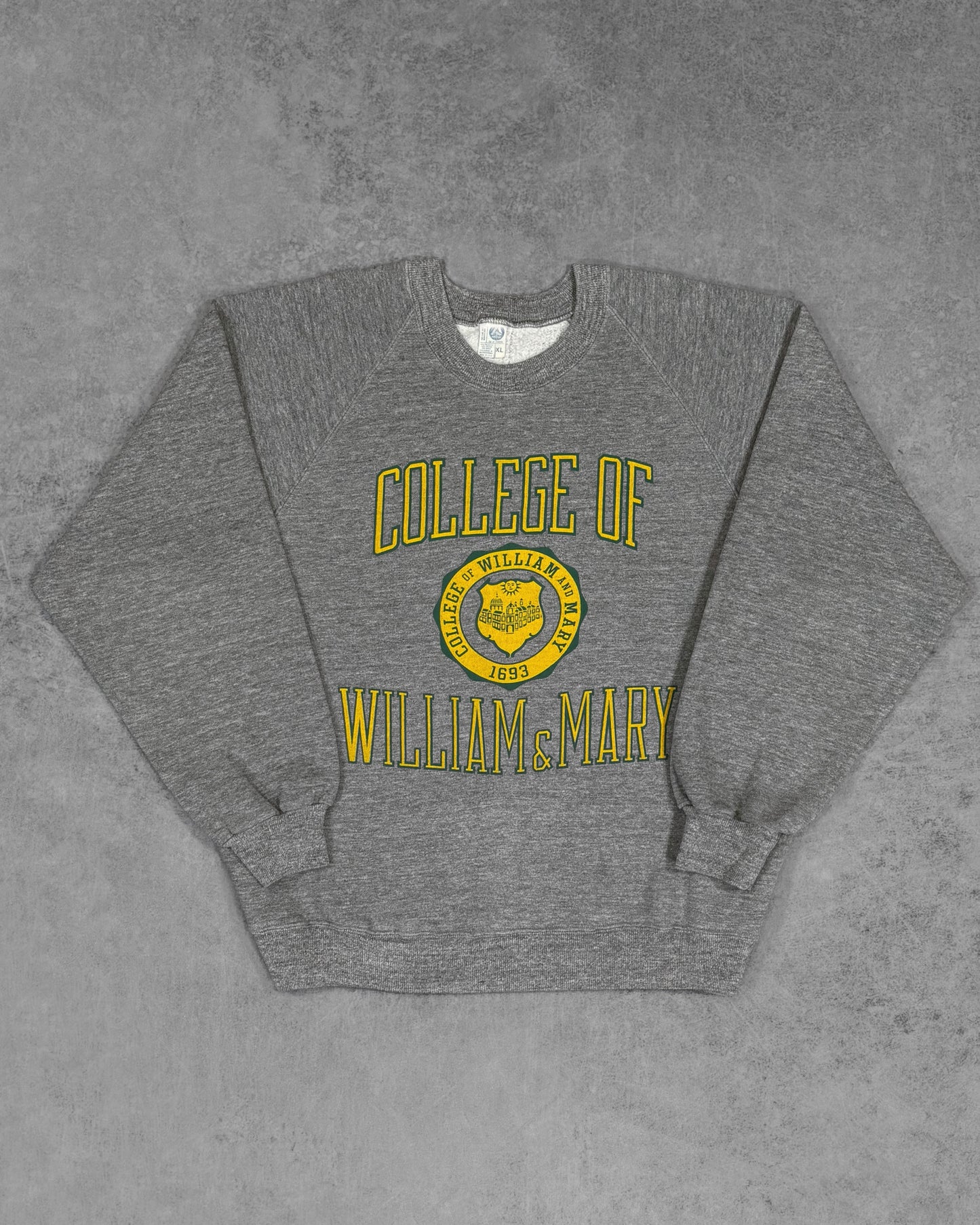 Vintage 1980s William & Mary College Crewneck Sweatshirt – Artex Made in USA – Classic Collegiate Spellout