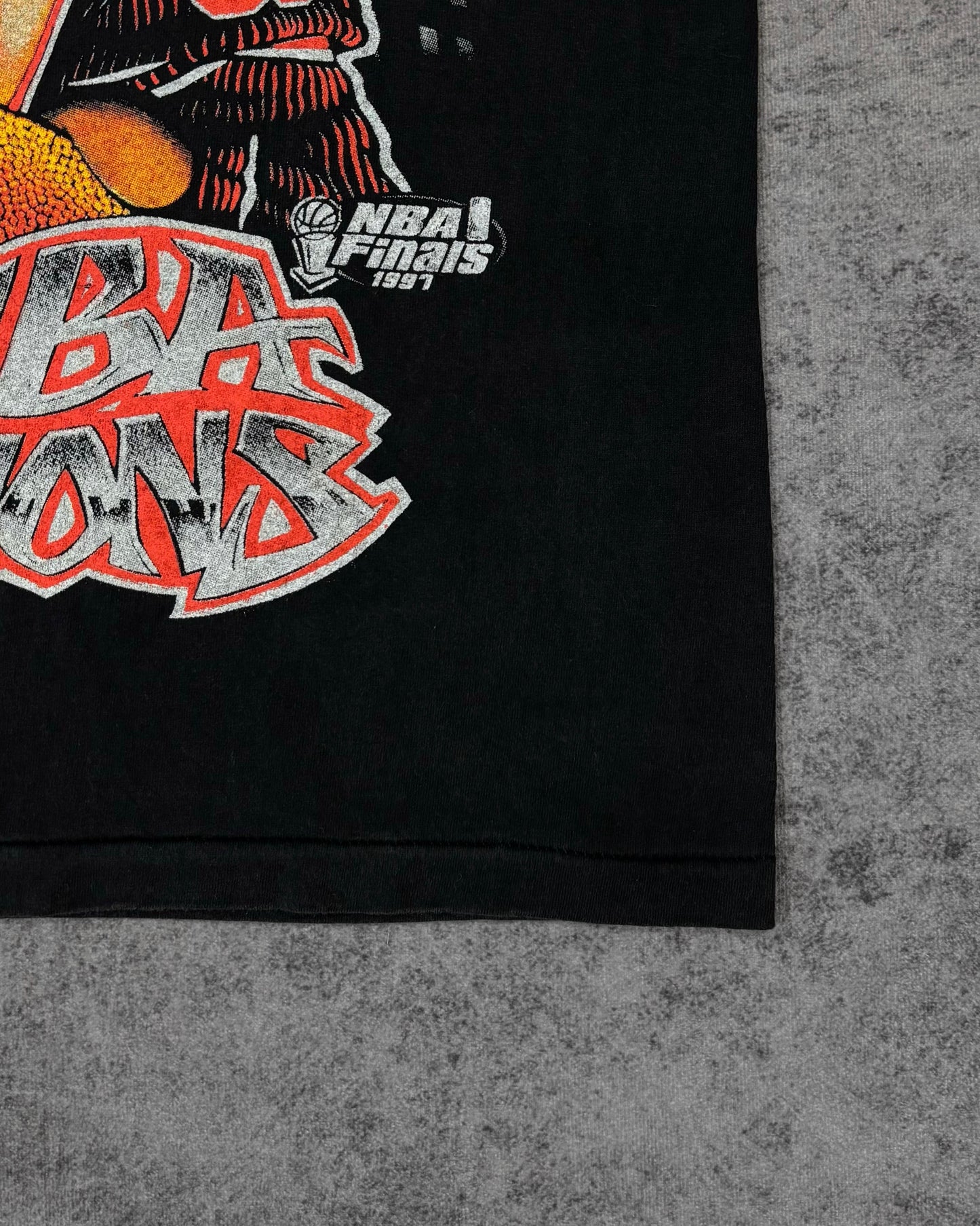 Bootleg Chicago Bulls 1997 NBA Champions Looney Tunes T-Shirt