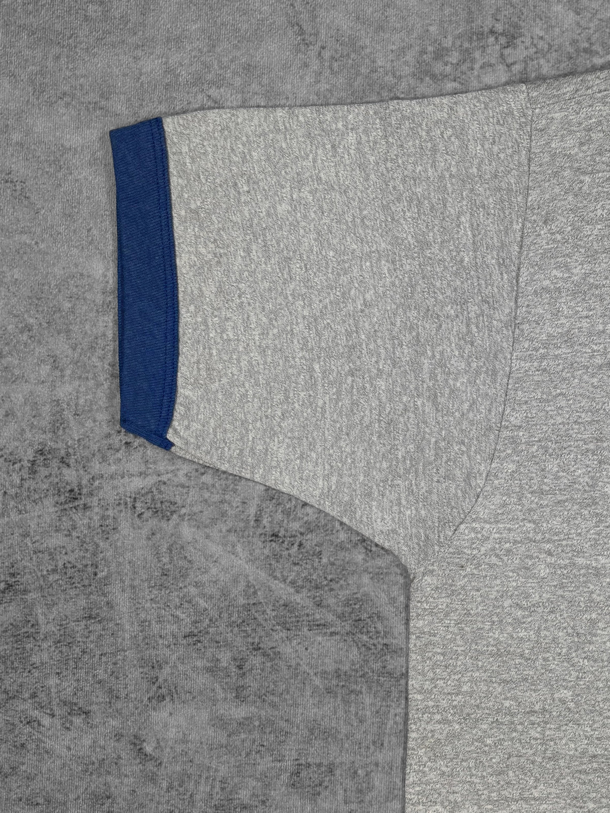 Vintage 1980s Berlin Checkpoint Charlie ringer t-shirt – stitching detail
